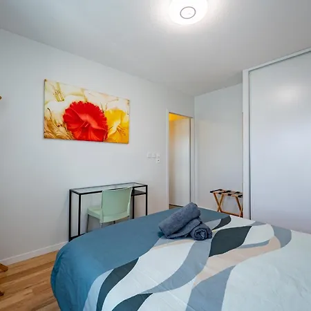 Le Saint Exupery - T3 Centre Avec Balcon + Parking Gratuit