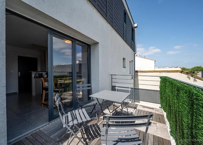 Le Saint Exupery - T3 Centre Avec Balcon + Parking Gratuit Apartamento