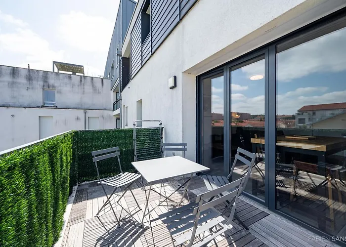 Le Saint Exupery - T3 Centre Avec Balcon + Parking Gratuit *