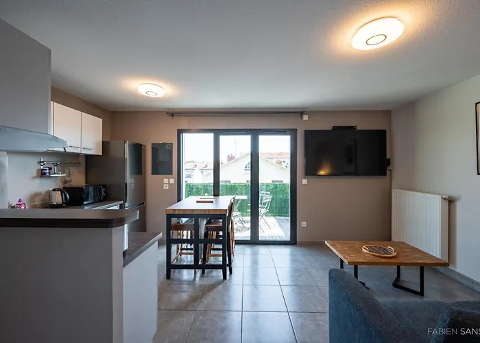 Le Saint Exupery - T3 Centre Avec Balcon + Parking Gratuit